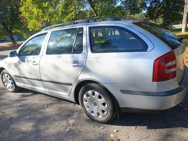 Серый Шкода Октавия, объемом двигателя 0 л и пробегом 209 тыс. км за 5100 $, фото 5 на Automoto.ua