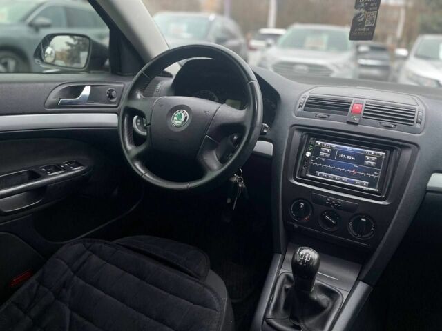 Сірий Шкода Октавія, об'ємом двигуна 1.6 л та пробігом 239 тис. км за 5700 $, фото 12 на Automoto.ua