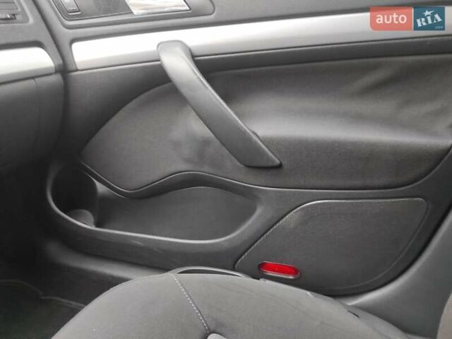 Сірий Шкода Октавія, об'ємом двигуна 1.6 л та пробігом 280 тис. км за 5500 $, фото 21 на Automoto.ua