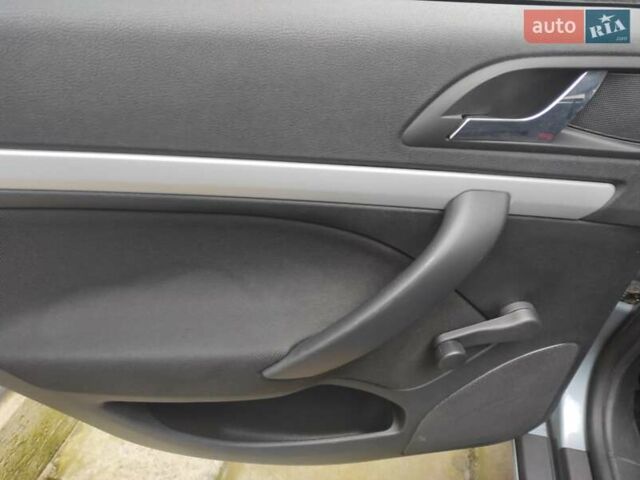 Сірий Шкода Октавія, об'ємом двигуна 1.6 л та пробігом 280 тис. км за 5500 $, фото 11 на Automoto.ua