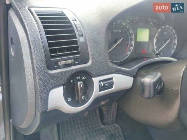 Сірий Шкода Октавія, об'ємом двигуна 1.6 л та пробігом 185 тис. км за 6650 $, фото 47 на Automoto.ua