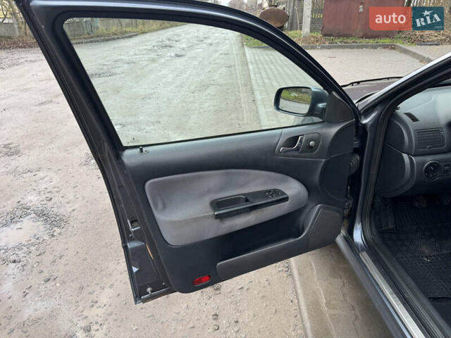 Сірий Шкода Октавія, об'ємом двигуна 1.6 л та пробігом 225 тис. км за 4700 $, фото 12 на Automoto.ua