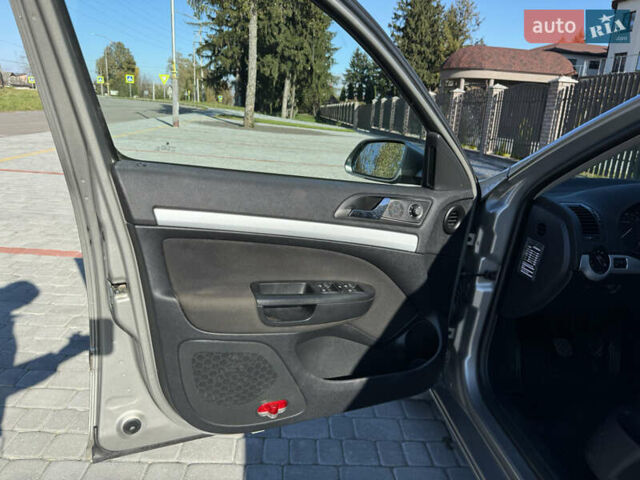 Серый Шкода Октавия, объемом двигателя 1.9 л и пробегом 363 тыс. км за 5000 $, фото 12 на Automoto.ua