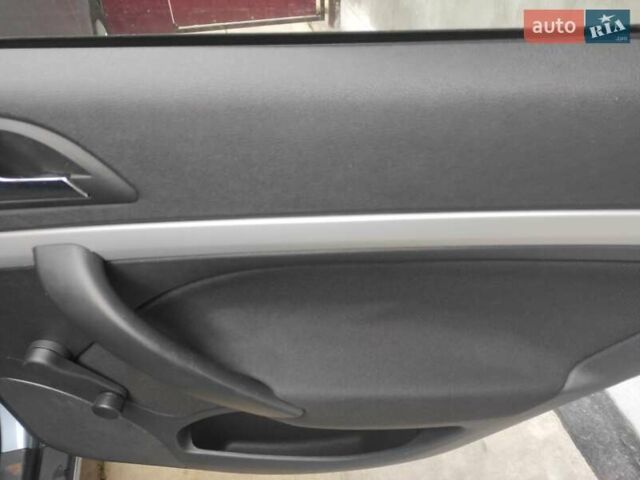 Сірий Шкода Октавія, об'ємом двигуна 1.6 л та пробігом 280 тис. км за 5500 $, фото 25 на Automoto.ua