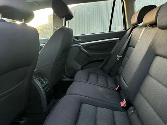 Серый Шкода Октавия, объемом двигателя 1.9 л и пробегом 300 тыс. км за 1950 $, фото 7 на Automoto.ua