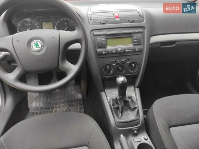 Сірий Шкода Октавія, об'ємом двигуна 1.6 л та пробігом 280 тис. км за 5500 $, фото 13 на Automoto.ua