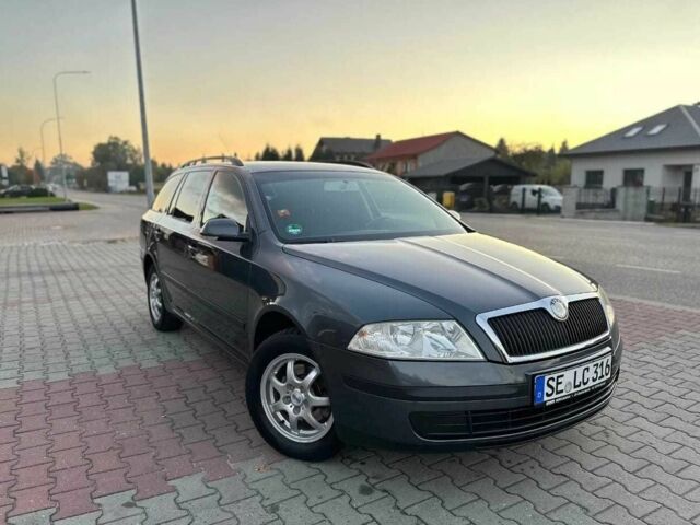 Серый Шкода Октавия, объемом двигателя 2 л и пробегом 235 тыс. км за 1772 $, фото 4 на Automoto.ua