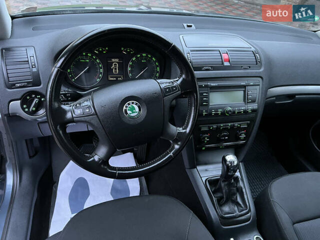 Сірий Шкода Октавія, об'ємом двигуна 1.6 л та пробігом 180 тис. км за 5999 $, фото 27 на Automoto.ua