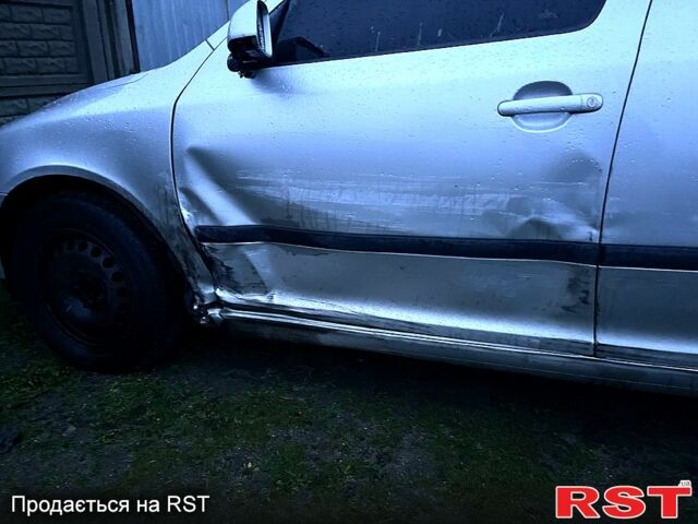 Серый Шкода Октавия, объемом двигателя 2 л и пробегом 275 тыс. км за 5500 $, фото 3 на Automoto.ua