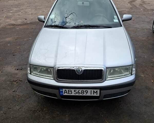 Серый Шкода Октавия, объемом двигателя 1.6 л и пробегом 208 тыс. км за 5200 $, фото 1 на Automoto.ua