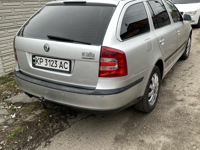 Сірий Шкода Октавія, об'ємом двигуна 2 л та пробігом 205 тис. км за 7200 $, фото 2 на Automoto.ua