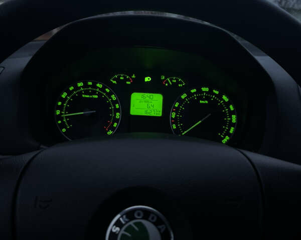 Серый Шкода Октавия, объемом двигателя 1.6 л и пробегом 270 тыс. км за 5750 $, фото 37 на Automoto.ua