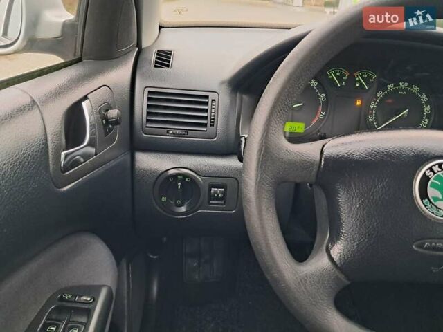 Сірий Шкода Октавія, об'ємом двигуна 1.6 л та пробігом 198 тис. км за 5400 $, фото 71 на Automoto.ua