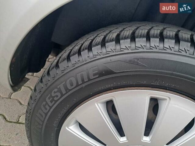 Сірий Шкода Октавія, об'ємом двигуна 1.6 л та пробігом 198 тис. км за 5400 $, фото 45 на Automoto.ua