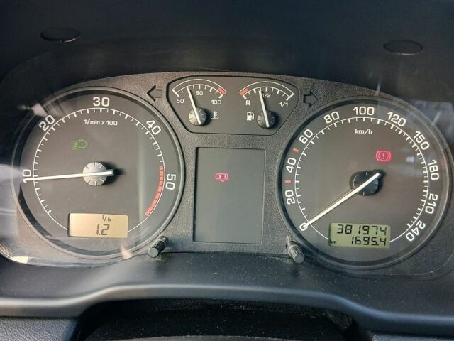 Серый Шкода Октавия, объемом двигателя 1.9 л и пробегом 382 тыс. км за 4999 $, фото 6 на Automoto.ua