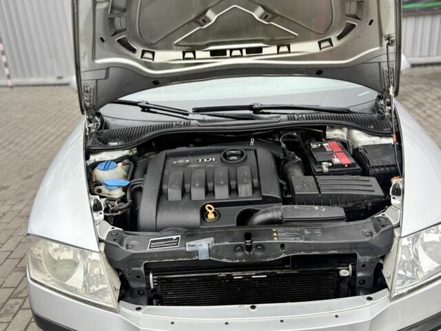 Серый Шкода Октавия, объемом двигателя 1.9 л и пробегом 332 тыс. км за 2850 $, фото 10 на Automoto.ua