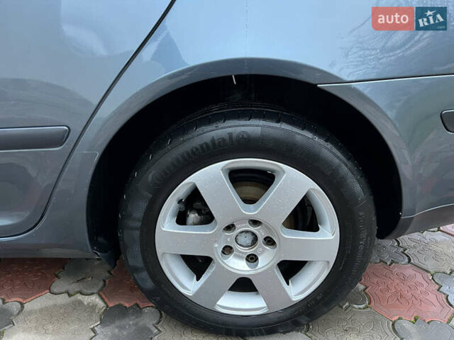 Сірий Шкода Октавія, об'ємом двигуна 1.6 л та пробігом 180 тис. км за 5999 $, фото 16 на Automoto.ua