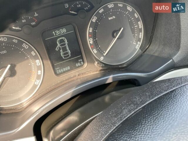 Сірий Шкода Октавія, об'ємом двигуна 1.8 л та пробігом 266 тис. км за 5500 $, фото 25 на Automoto.ua