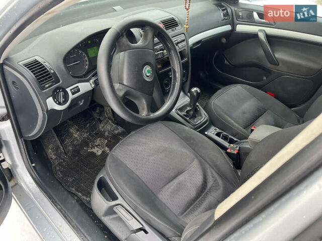 Серый Шкода Октавия, объемом двигателя 1.9 л и пробегом 343 тыс. км за 4299 $, фото 13 на Automoto.ua