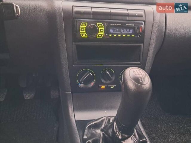 Сірий Шкода Октавія, об'ємом двигуна 1.6 л та пробігом 198 тис. км за 5400 $, фото 69 на Automoto.ua