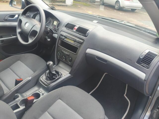 Сірий Шкода Октавія, об'ємом двигуна 1.6 л та пробігом 185 тис. км за 6650 $, фото 21 на Automoto.ua