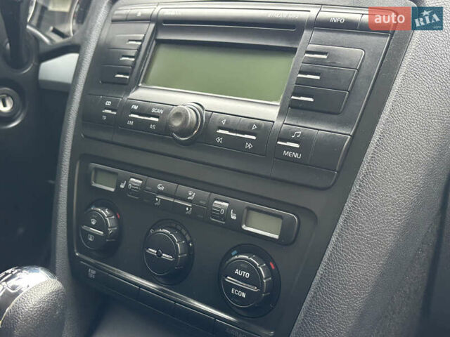 Сірий Шкода Октавія, об'ємом двигуна 1.6 л та пробігом 245 тис. км за 5750 $, фото 14 на Automoto.ua