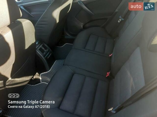 Сірий Шкода Октавія, об'ємом двигуна 2 л та пробігом 217 тис. км за 6800 $, фото 10 на Automoto.ua