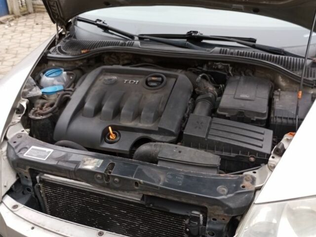 Серый Шкода Октавия, объемом двигателя 0 л и пробегом 499 тыс. км за 2749 $, фото 8 на Automoto.ua