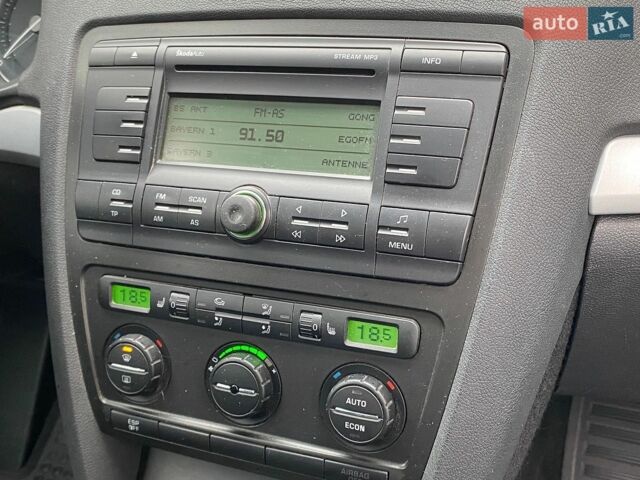 Серый Шкода Октавия, объемом двигателя 1.6 л и пробегом 213 тыс. км за 5800 $, фото 33 на Automoto.ua