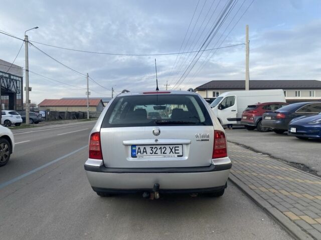 Серый Шкода Октавия, объемом двигателя 1.6 л и пробегом 270 тыс. км за 3500 $, фото 3 на Automoto.ua