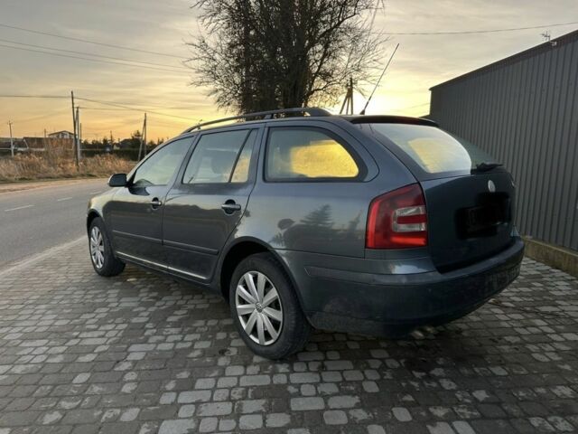 Серый Шкода Октавия, объемом двигателя 1.9 л и пробегом 300 тыс. км за 1950 $, фото 2 на Automoto.ua