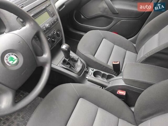 Сірий Шкода Октавія, об'ємом двигуна 1.6 л та пробігом 280 тис. км за 5500 $, фото 9 на Automoto.ua