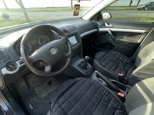 Серый Шкода Октавия, объемом двигателя 1.6 л и пробегом 239 тыс. км за 5700 $, фото 7 на Automoto.ua