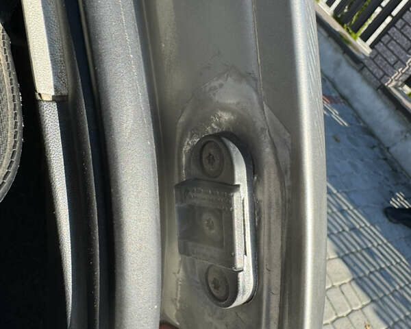 Серый Шкода Октавия, объемом двигателя 1.9 л и пробегом 363 тыс. км за 5000 $, фото 26 на Automoto.ua