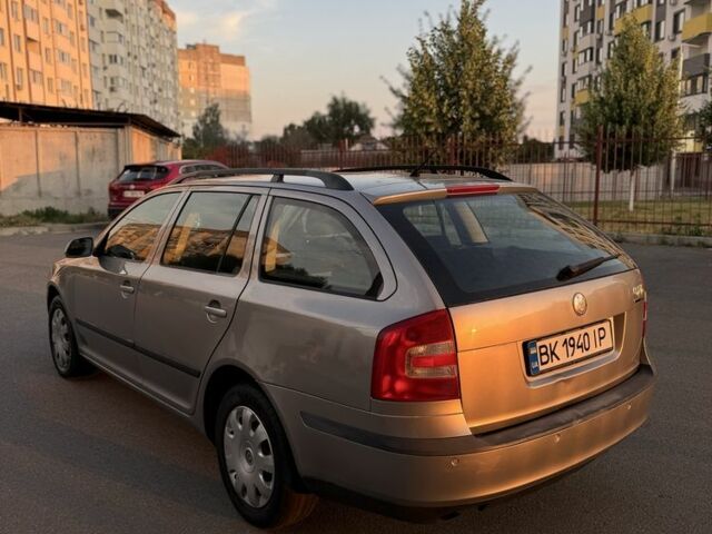 Сірий Шкода Октавія, об'ємом двигуна 1.6 л та пробігом 205 тис. км за 4850 $, фото 6 на Automoto.ua
