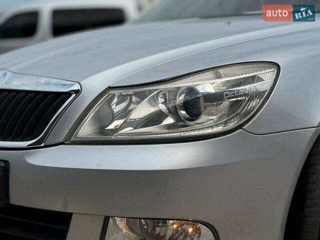 Серый Шкода Октавия, объемом двигателя 1.6 л и пробегом 154 тыс. км за 8800 $, фото 13 на Automoto.ua