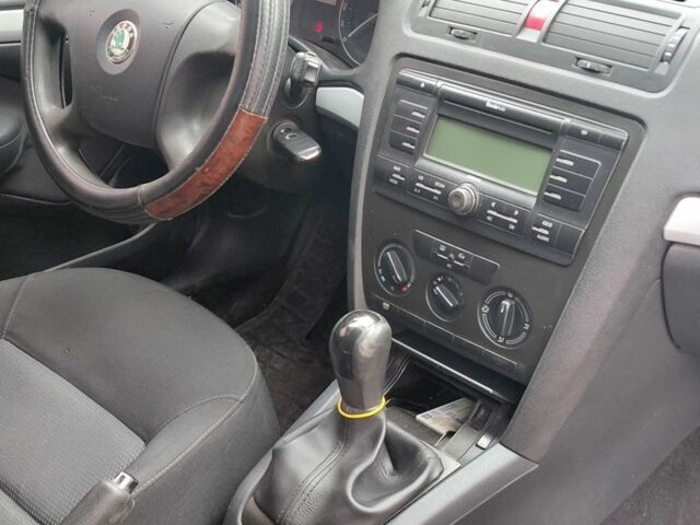 Серый Шкода Октавия, объемом двигателя 1.6 л и пробегом 220 тыс. км за 6200 $, фото 16 на Automoto.ua