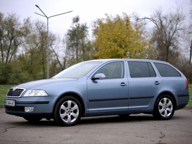 Сірий Шкода Октавія, об'ємом двигуна 1.8 л та пробігом 261 тис. км за 6099 $, фото 1 на Automoto.ua