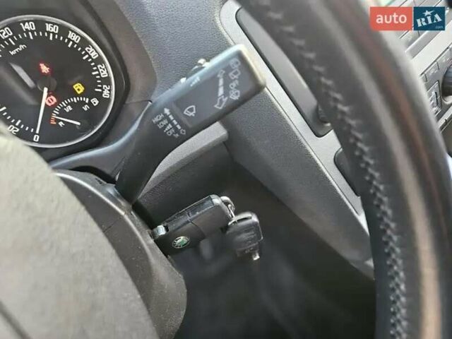 Серый Шкода Октавия, объемом двигателя 1.8 л и пробегом 200 тыс. км за 9100 $, фото 65 на Automoto.ua