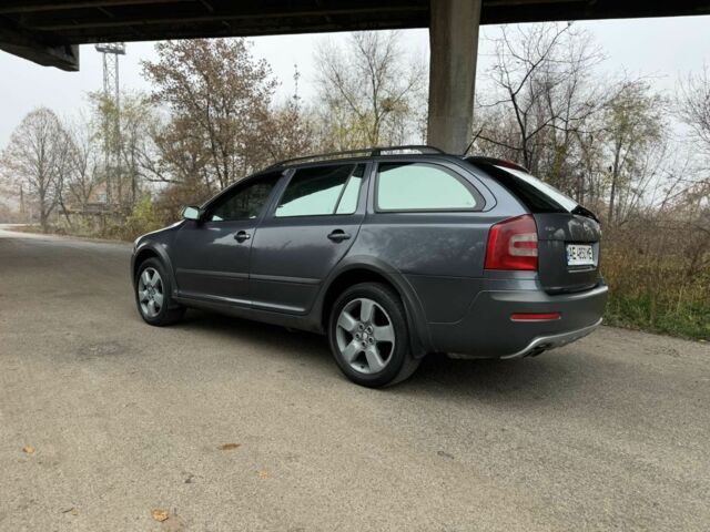 Серый Шкода Октавия, объемом двигателя 2 л и пробегом 300 тыс. км за 6000 $, фото 1 на Automoto.ua