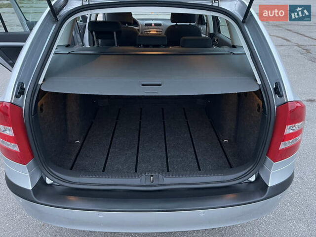 Серый Шкода Октавия, объемом двигателя 1.6 л и пробегом 39 тыс. км за 10150 $, фото 94 на Automoto.ua