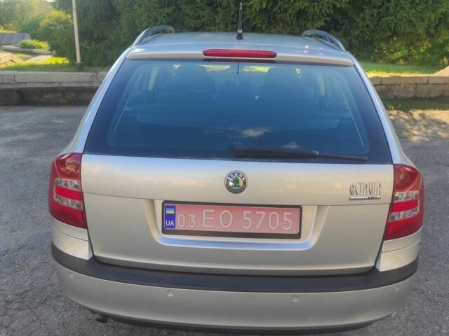 Сірий Шкода Октавія, об'ємом двигуна 1.6 л та пробігом 249 тис. км за 6799 $, фото 2 на Automoto.ua