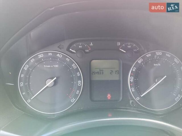 Серый Шкода Октавия, объемом двигателя 1.6 л и пробегом 270 тыс. км за 5600 $, фото 17 на Automoto.ua