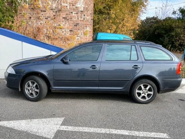 Сірий Шкода Октавія, об'ємом двигуна 1 л та пробігом 280 тис. км за 6000 $, фото 3 на Automoto.ua