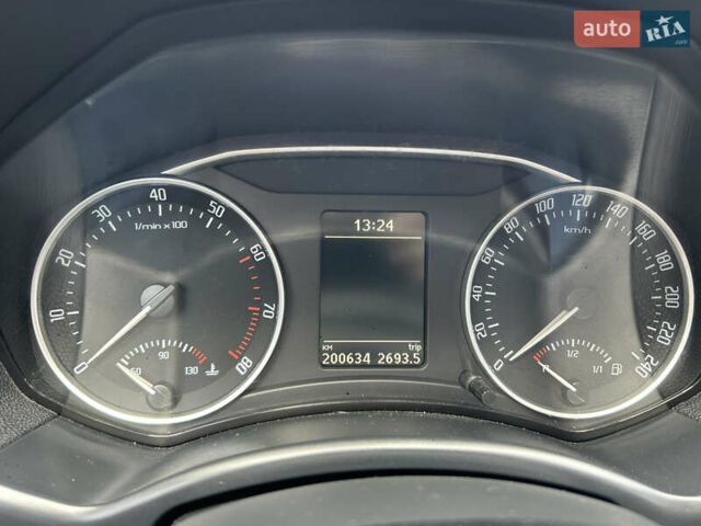 Серый Шкода Октавия, объемом двигателя 1.6 л и пробегом 200 тыс. км за 7800 $, фото 15 на Automoto.ua