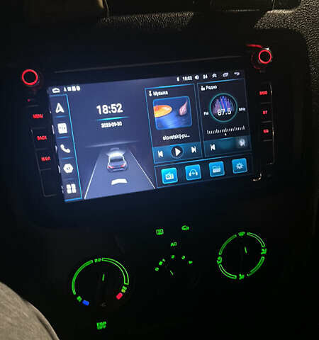 Сірий Шкода Октавія, об'ємом двигуна 1.6 л та пробігом 367 тис. км за 5200 $, фото 2 на Automoto.ua