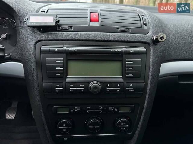 Сірий Шкода Октавія, об'ємом двигуна 1.6 л та пробігом 183 тис. км за 6950 $, фото 27 на Automoto.ua