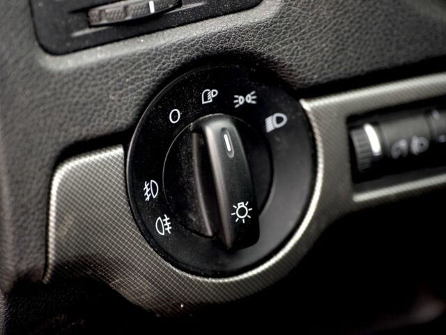 Сірий Шкода Октавія, об'ємом двигуна 1.8 л та пробігом 261 тис. км за 6099 $, фото 12 на Automoto.ua