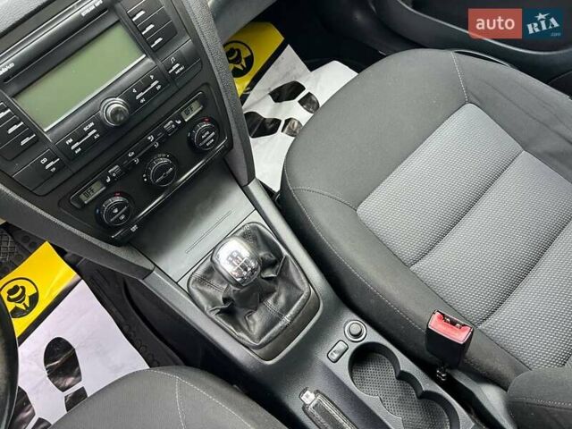 Сірий Шкода Октавія, об'ємом двигуна 1.97 л та пробігом 260 тис. км за 8200 $, фото 11 на Automoto.ua