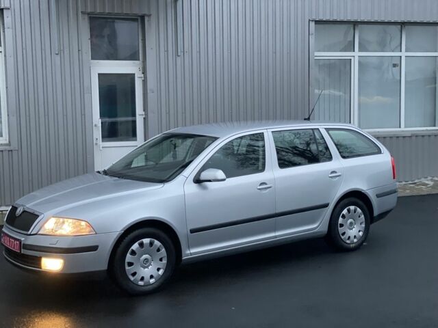 Серый Шкода Октавия, объемом двигателя 1.6 л и пробегом 197 тыс. км за 5999 $, фото 1 на Automoto.ua